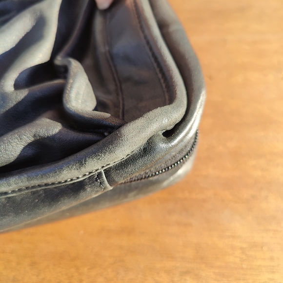 TUMI Italian Leather Expandable Briefcase / Laptop / Bag Carry On. Black - Picture 5 of 11